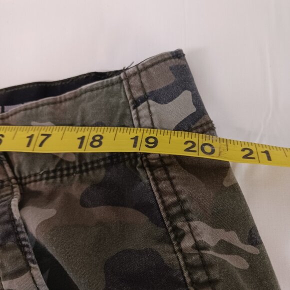 Iron Flex Shorts Men's 40 Green Camo 8 Pockets Cargo Hunting Fishing 98% Cotton - Picture 7 of 10